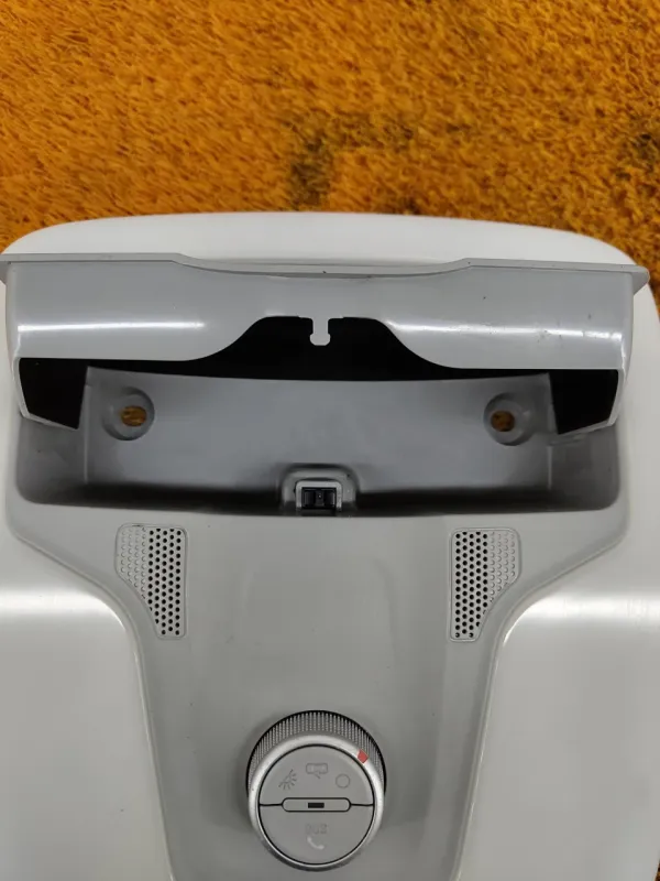 Плафон салона