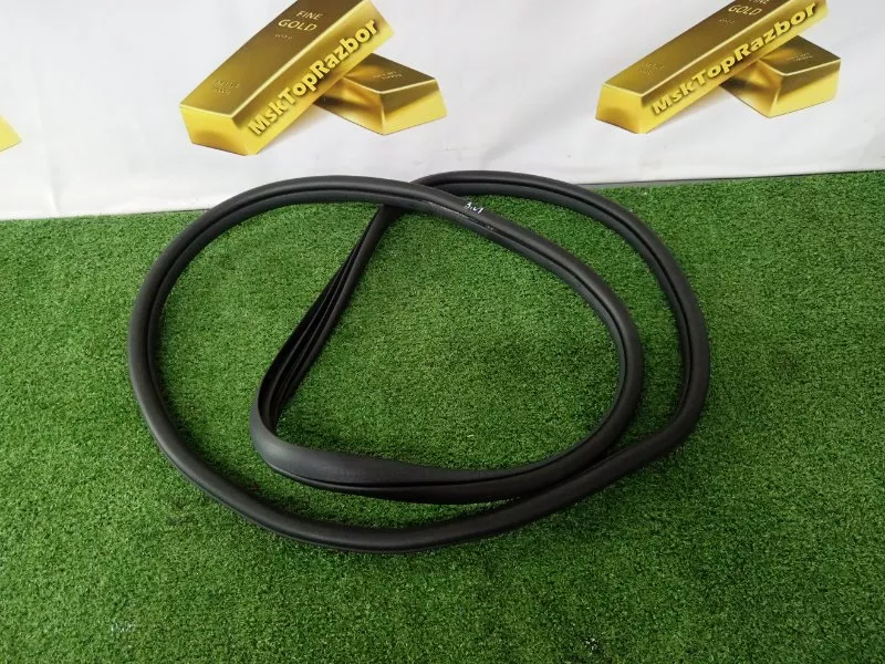 Уплотнитель проема двери