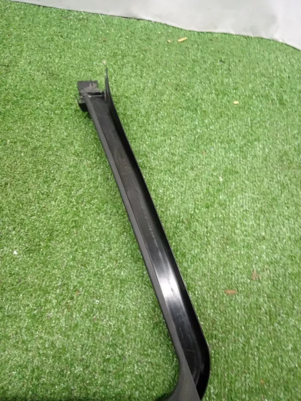 Рамка стекла двери