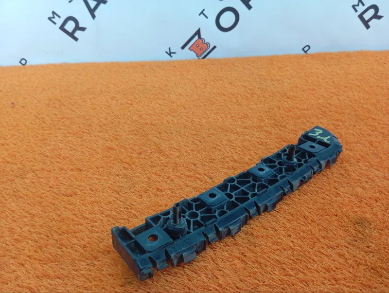 Крепление бампера