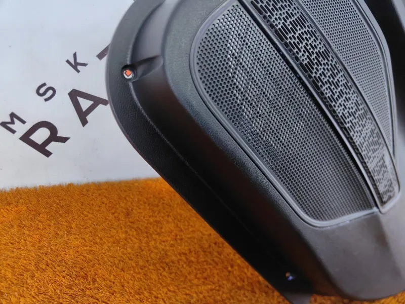 Обшивка двери