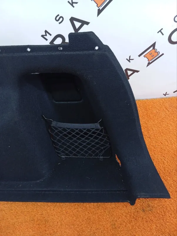 Обшивка багажника