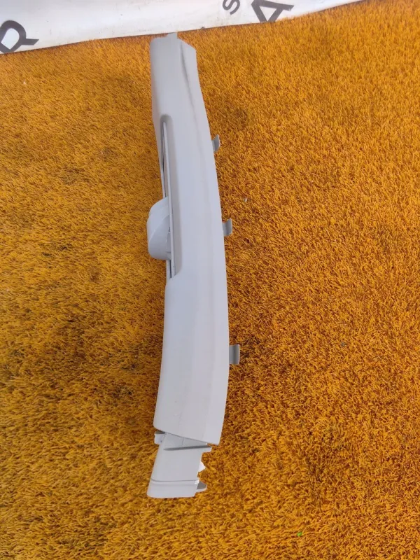 Накладка на стойку кузова