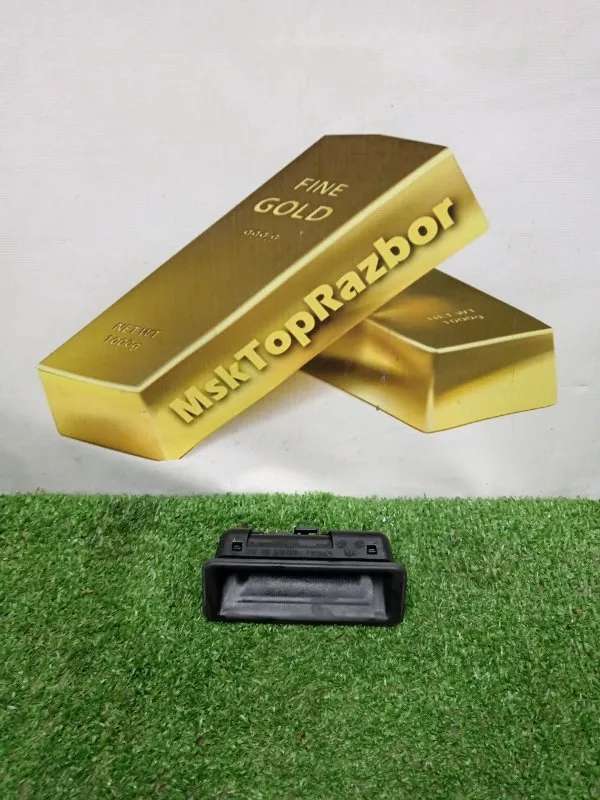 Кнопка открывания багажника BMW 5-Series 2006 51247118158 E60/E61, задняя