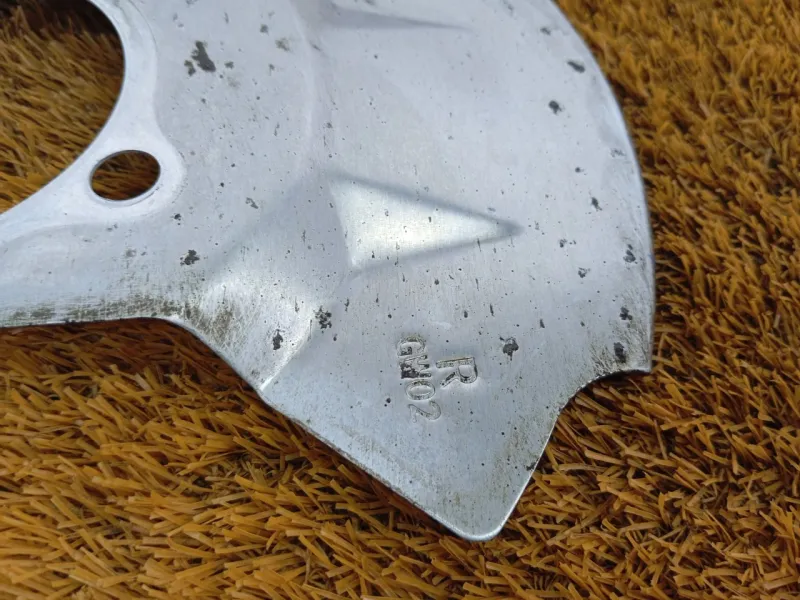 Пыльник тормозного диска