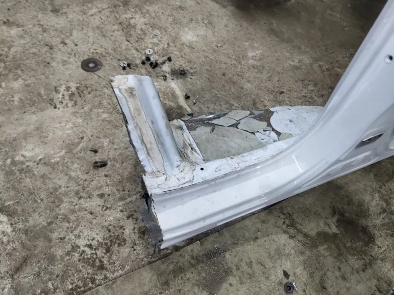 Порог с центральной стойкой