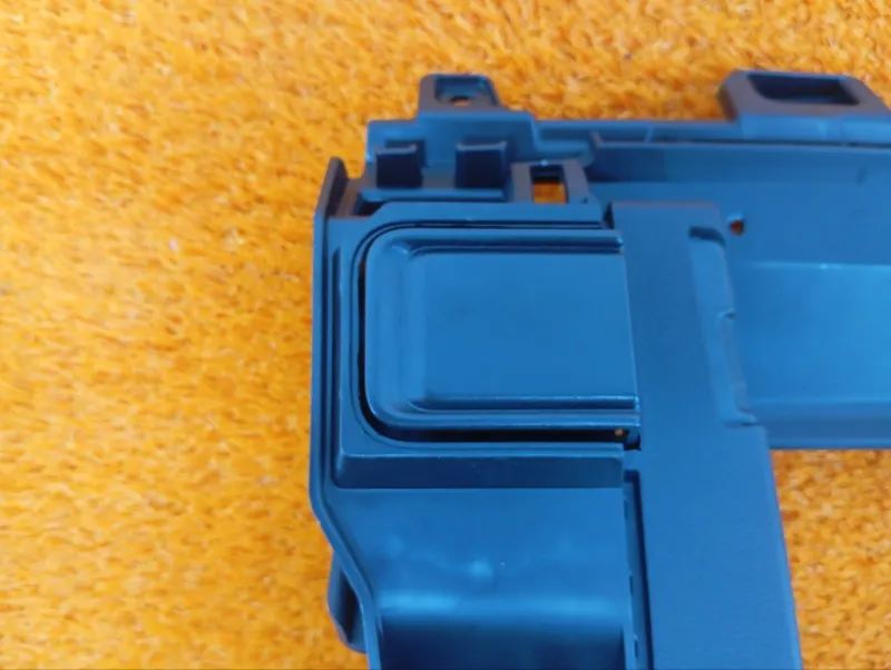 Накладка под торпедо