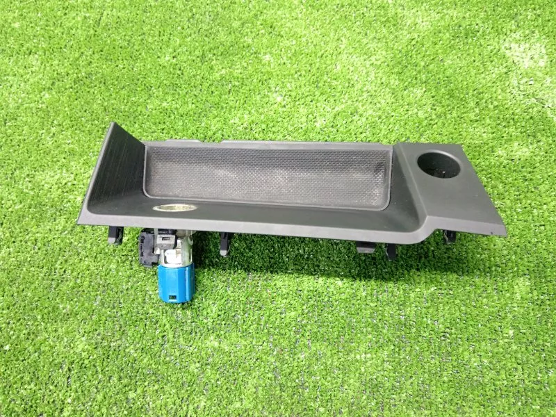 Прикуриватель Audi A5 2019 8W1864131 2 CYR