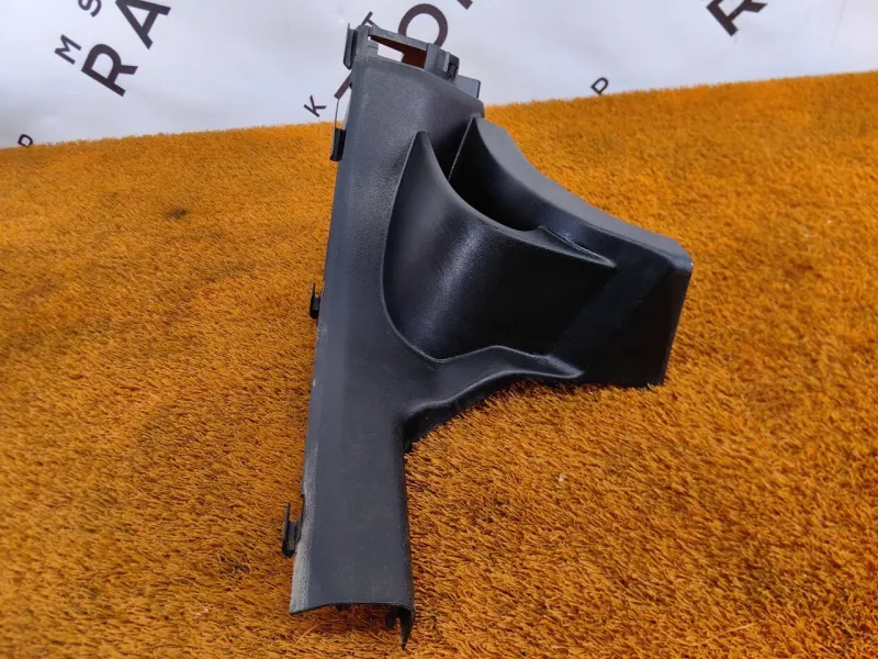 Накладка на порог салона