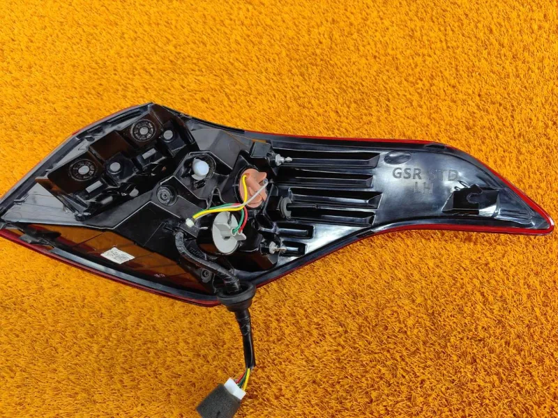 Фонарь задний