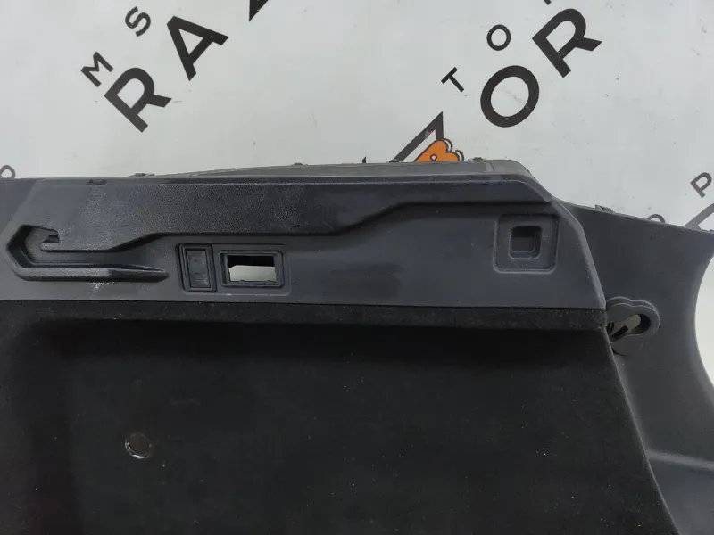 Обшивка багажника