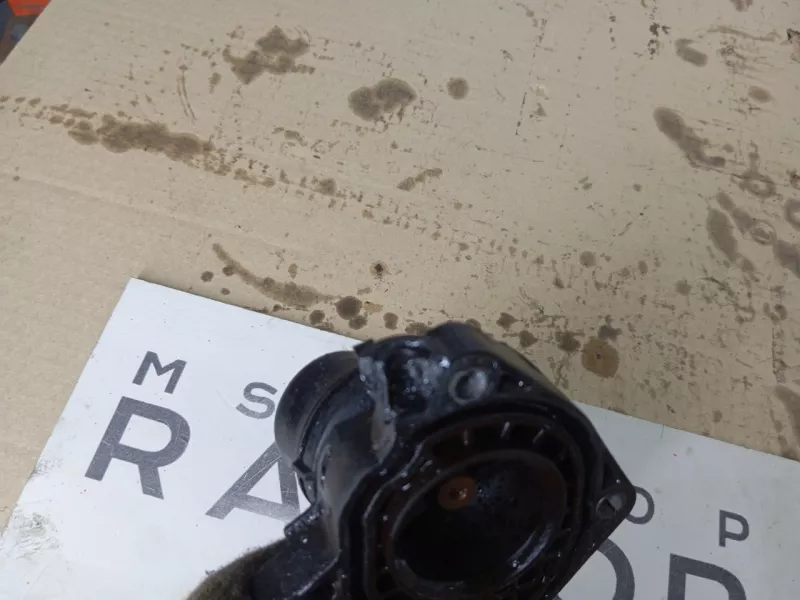 Корпус термостата BMW 5-Series 2019 11518577895 G30 B47D20A