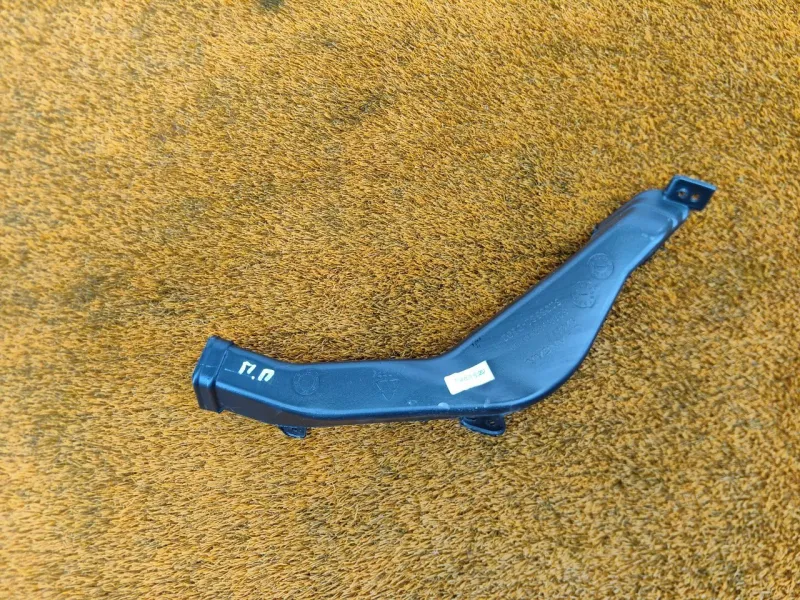 Воздуховод отопителя