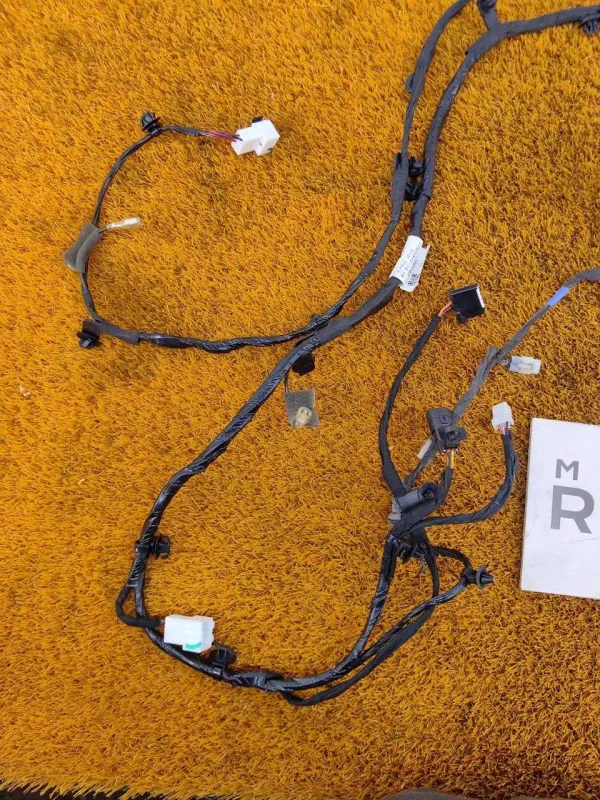 Проводка крышки багажника