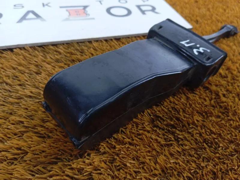 Ограничитель двери