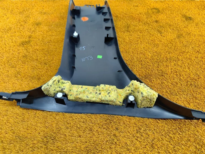 Обшивка стойки