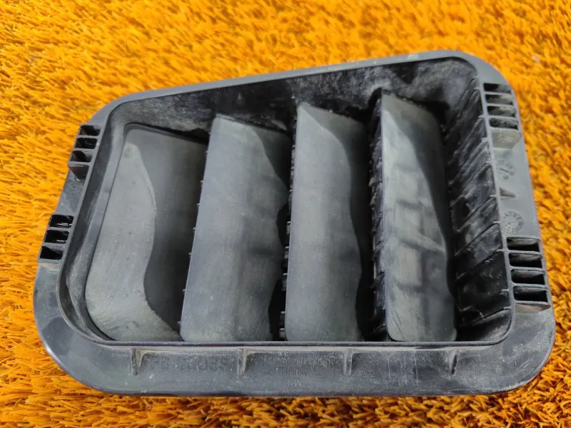 Решетка вентиляционная