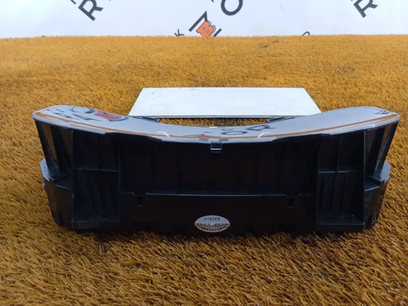 Панель приборов