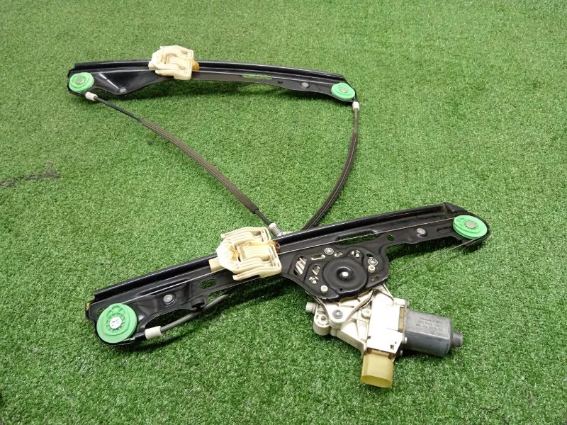 Стеклоподъемник BMW 1-Series 2004 51337138465 E87, передний левый