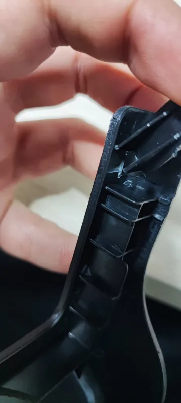 Заглушка крепления сиденья