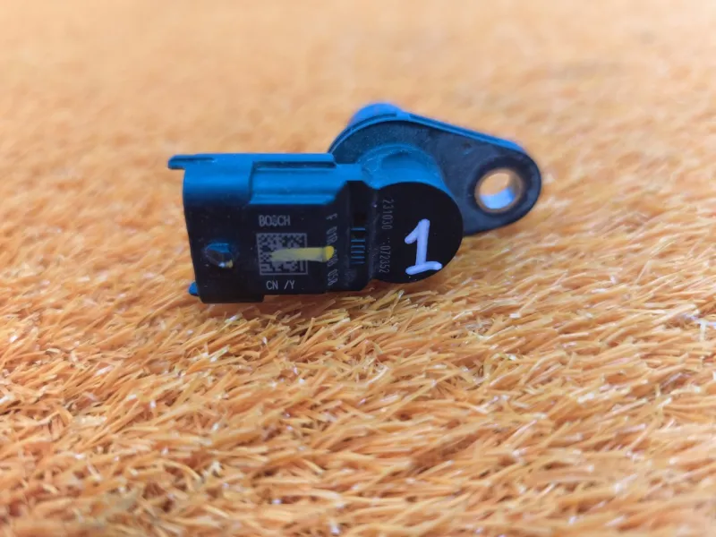 Датчик положения распредвала