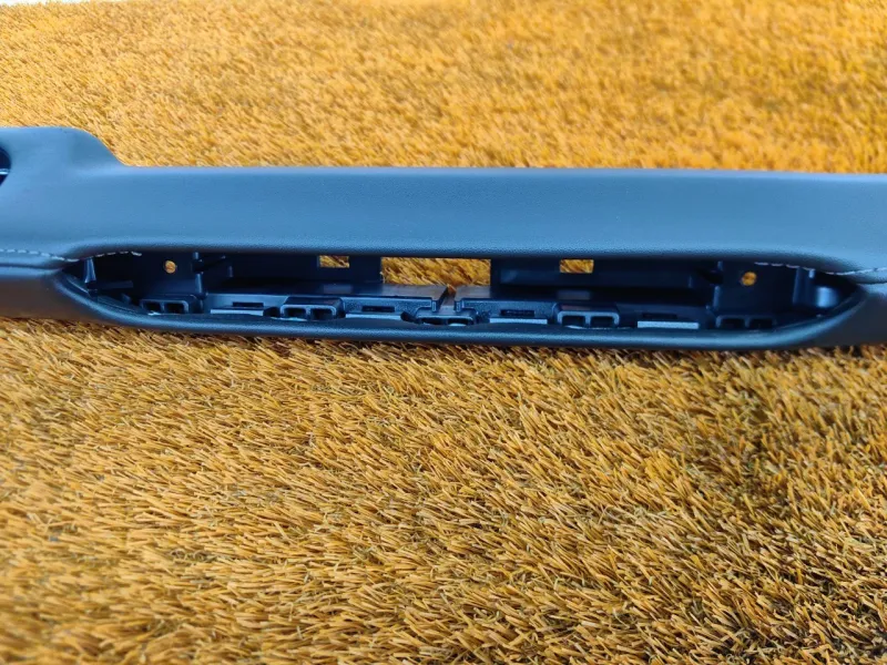 Декоративная накладка торпедо