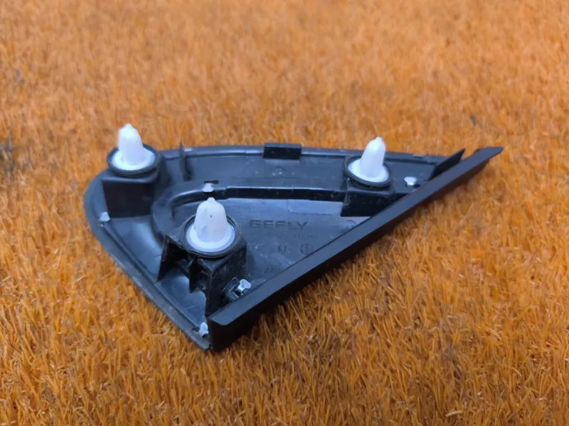 Молдинг двери