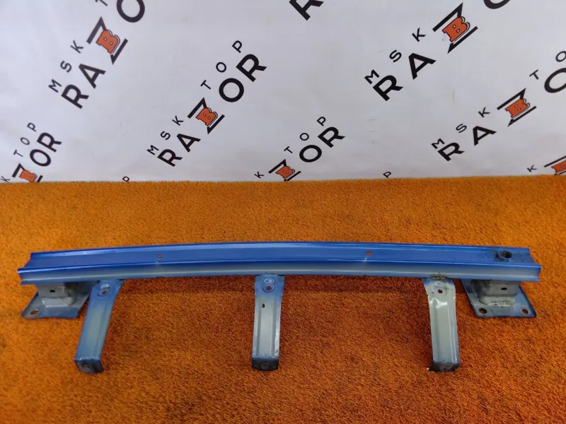 Усилитель бампера