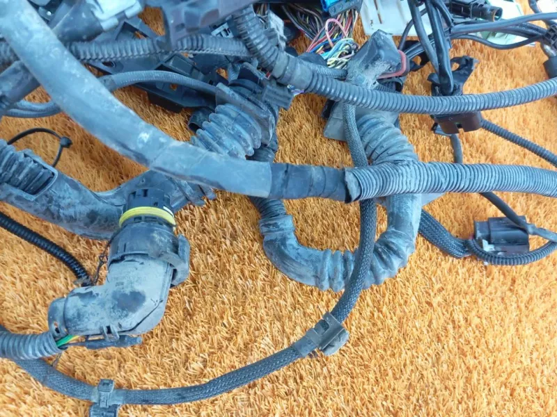 Проводка подкапотная