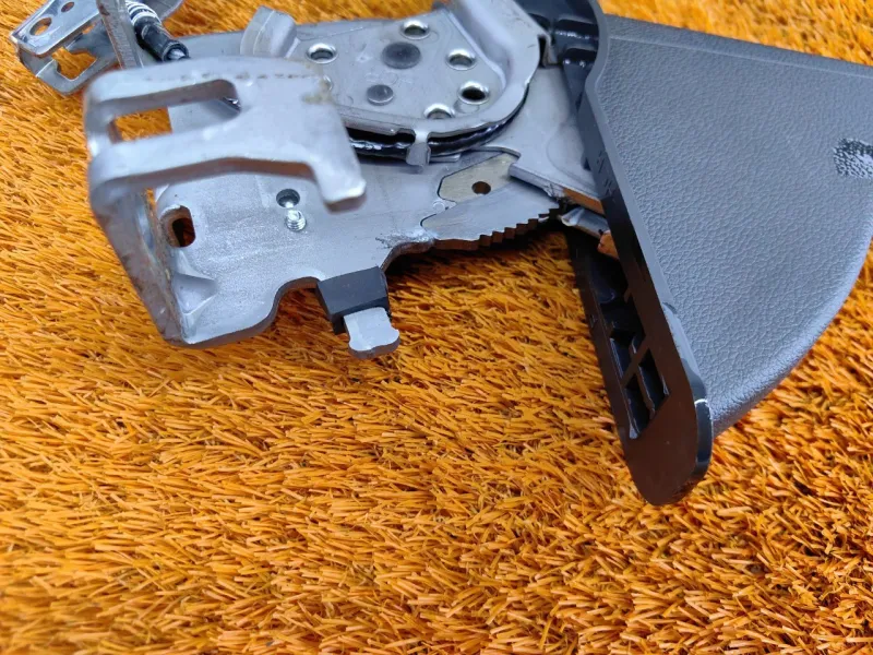 Рычаг стояночного тормоза