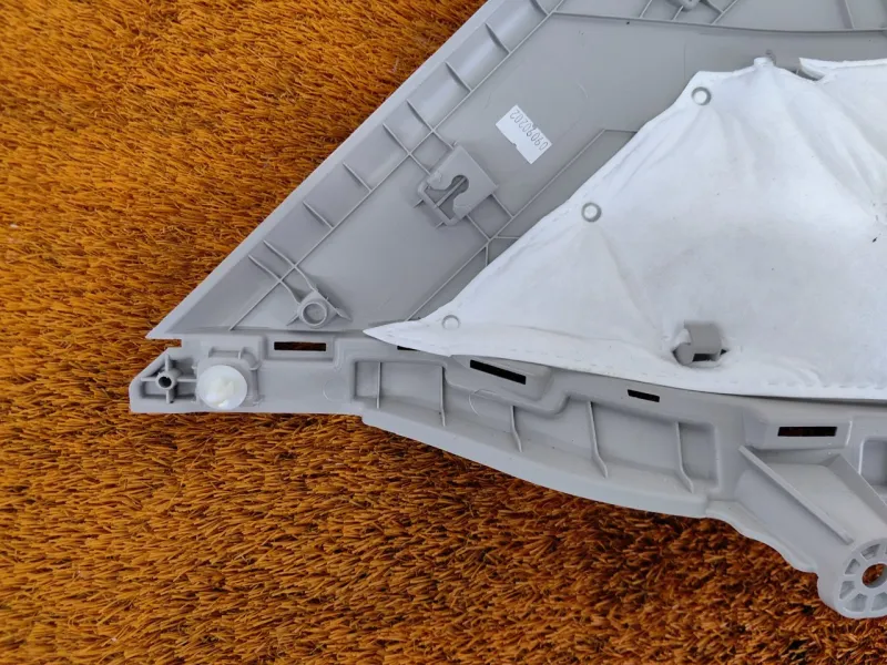 Накладка на стойку кузова