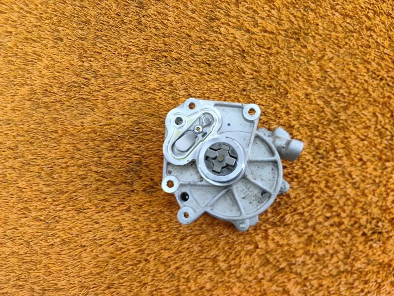 Насос вакуумный