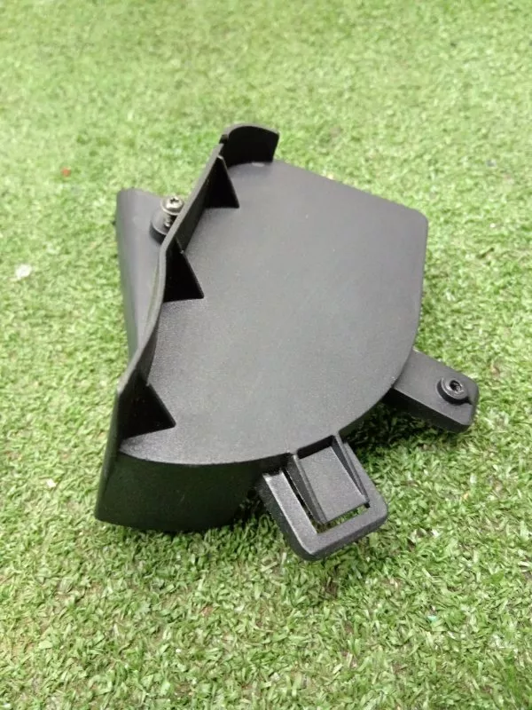 Накладка замка багажника