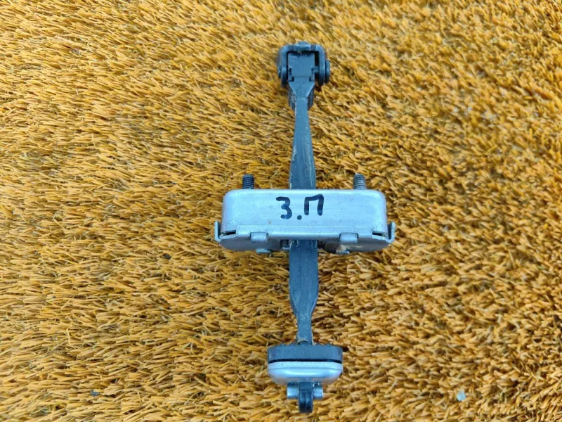 Ограничитель двери