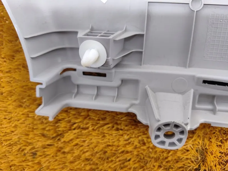 Накладка на стойку кузова