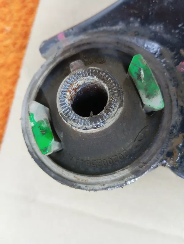 Рычаг подвески