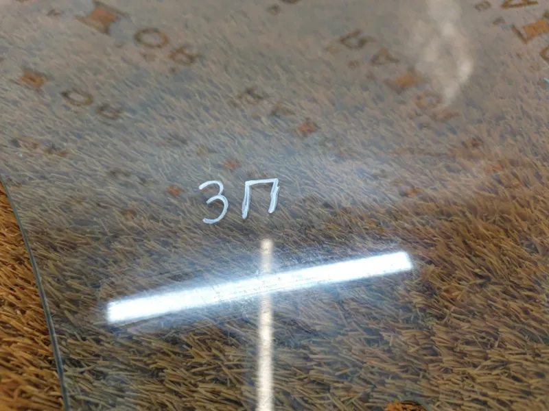 Стекло двери