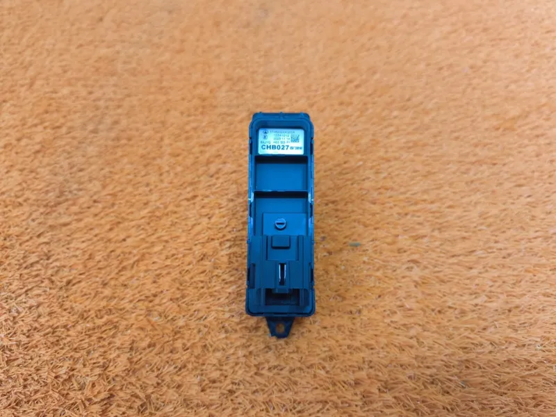 Кнопка стеклоподъемника