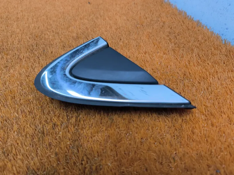 Молдинг двери