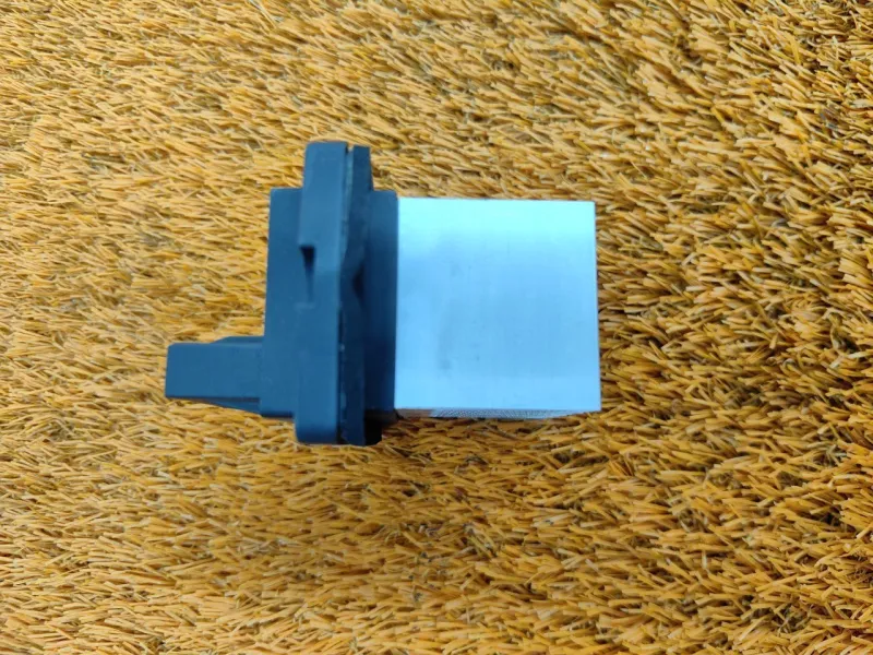 Резистор отопителя