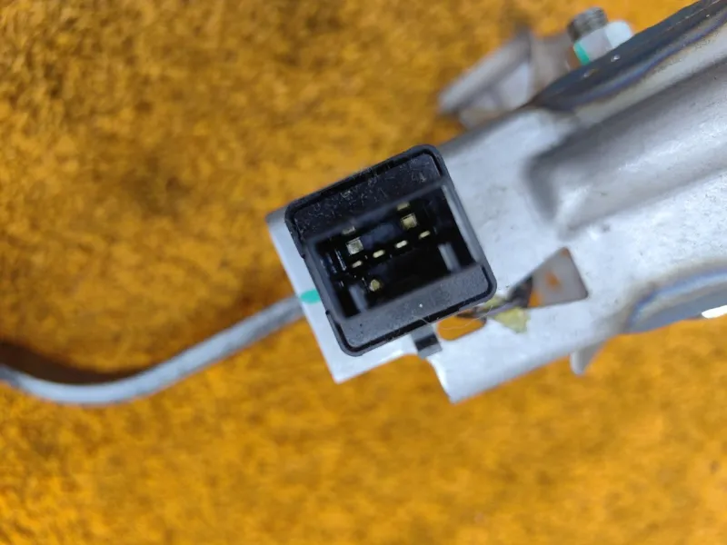 Педаль тормоза