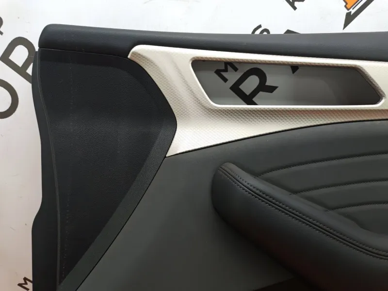 Обшивка двери