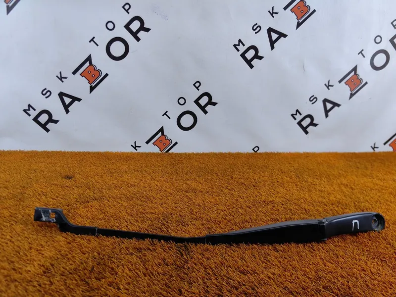 поводок стеклоочистителя