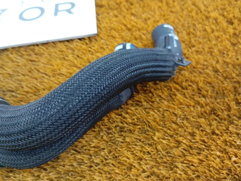 Патрубок радиатора печки