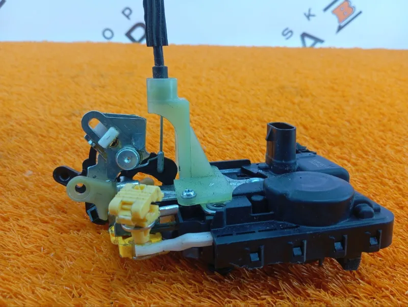 Замок двери