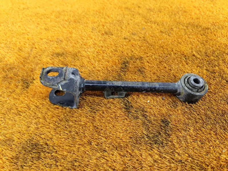 Рычаг подвески