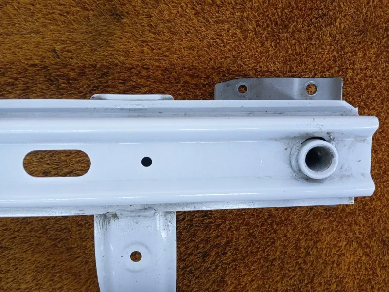 Усилитель бампера