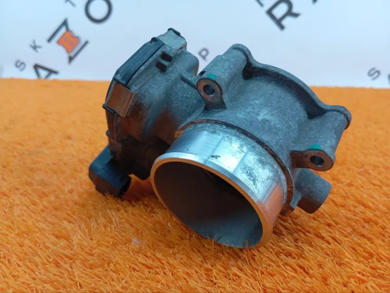 Дроссельная заслонка