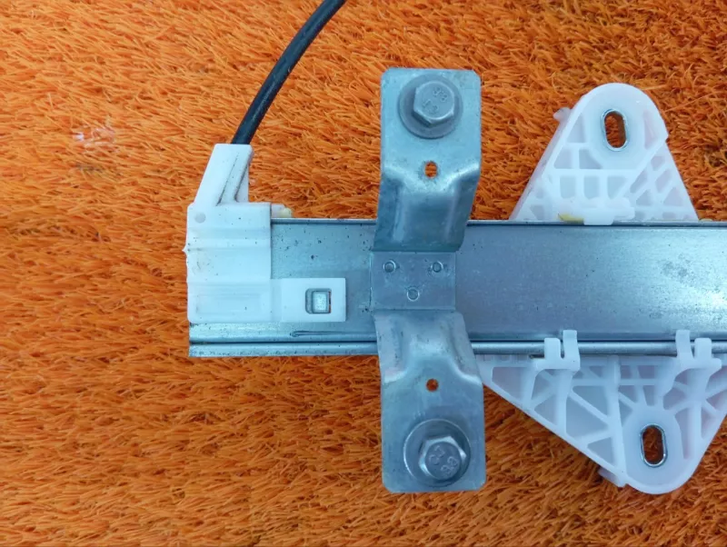 Стеклоподъемник