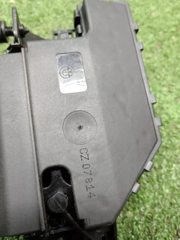 Замок багажника